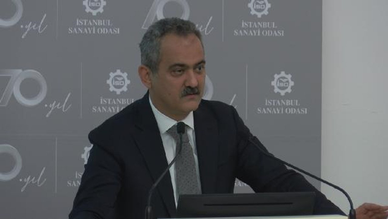 MİLLİ EĞİTİM BAKANI ÖZER MESLEK LİSESİ BAŞARILI ÖĞRENCİLERİN KÜMELENDİĞİ LİSE TÜRÜNE DÖNÜŞTÜ