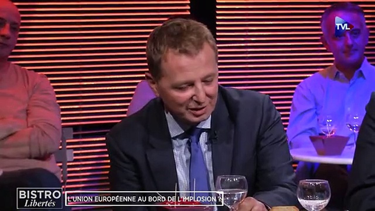 Bistro Libertés - UE vs Russie  André Bercoff pulvérise la bien-pensance