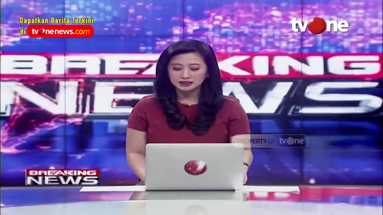 BREAKING NEWS! Wanita Bawa Senjata api Coba Terobos Istana _ tvOne