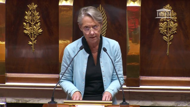 Élisabeth Borne déclenche l'article 49.3 sur l'ensemble du projet de loi de financement de la Sécurité sociale