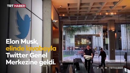 Elon Musk, Twitter merkezine girerken elinde lavabo taşıdı