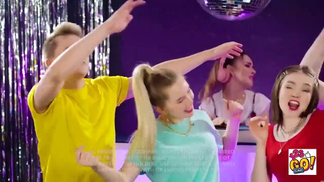 COOL WAYS TO SNEAK CANDIES IN ANY PLACE YOU GO __ Sneaking Candies Hacks And Tricks By 123 GO! Like