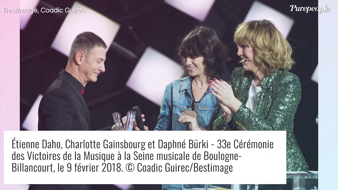 "Toutes les femmes et les hommes que j'ai aimés" : Etienne Daho évoque, sans filtres, ses histoires d'amour