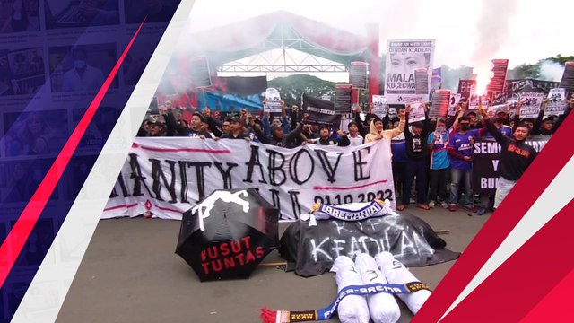 Tuntut Usut Tuntas Tragedi Kanjuruhan, Ribuan Arema Gelar Demo Bawa Boneka Pocong dan Keranda