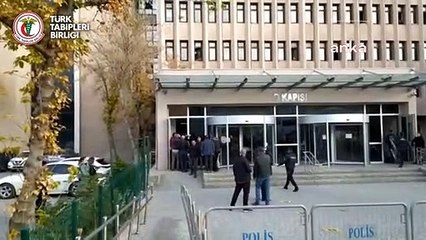 Fincancı'ya destek için gelen TTB Merkez Konsey üyelerine engel