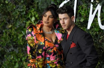 Pourquoi Nick Jonas et Priyanka Chopra ont choisi de parler de l’hospitalisation de leur bébé