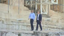 Scholz visita l'Acropoli con il premier greco Mitsotakis