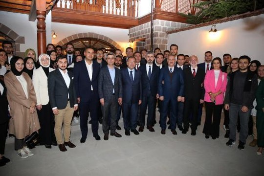 Adalet Bakanı Bozdağ: (Türk Tabipleri Birliğine ilişkin çalışma) Yeni bir düzenleme hazırlığına başlandı.