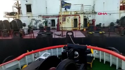 İSTANBUL-UKRAYNA'DAN GELİRKEN ARIZALANAN DÖKME YÜK GEMİSİ AHIRKAPI'YA DEMİRLEDİ