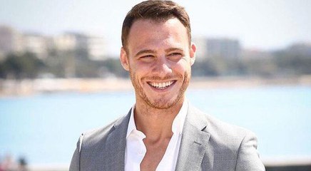 كرم بوسين يلجأ لمركز تجميل