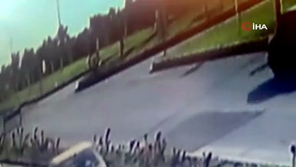 Korku filmi gibi görüntü! O anlar güvenlik kamerasında