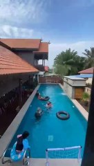 percutian di teluk panglima garang..