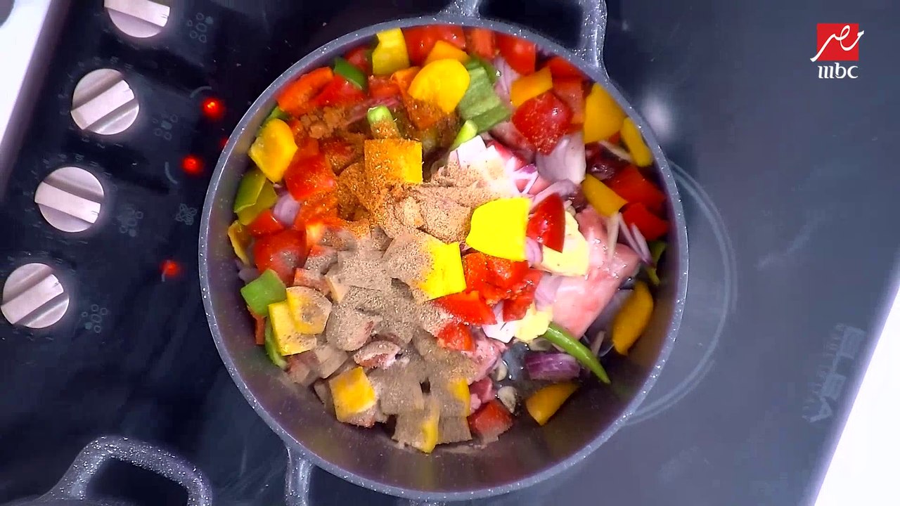 طاجن لحمة بالعجين ..شكل وطعم رائع..اعرفي الطريقة من الشيف حسن