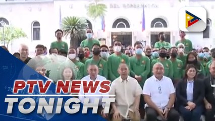 Over 40 pedicab drivers receive livelihood grant from DOLE, DOT