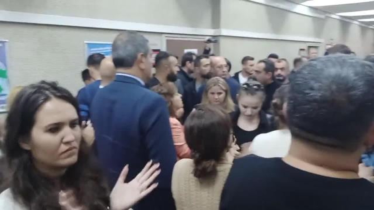 Türk Tabipleri Birliği Başkanı Şebnem Korur Fincancı, "terör örgütü propagandası" suçundan sevk edildiği mahkemece tutuklandı.