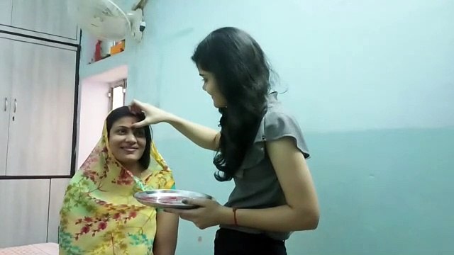 बहनों ने भाइयों के तिलक लगाकर की दीर्घायु होने की कामना