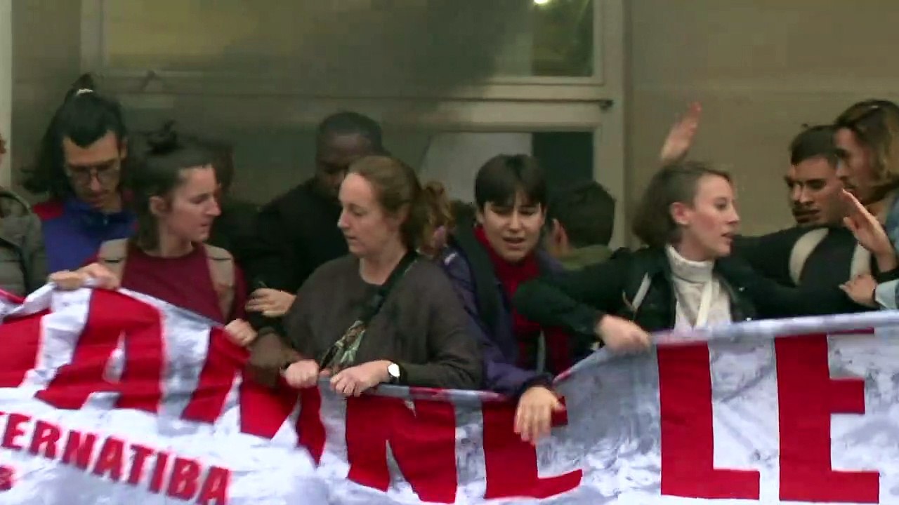 French eco-activists take over Climate Finance Day in Paris