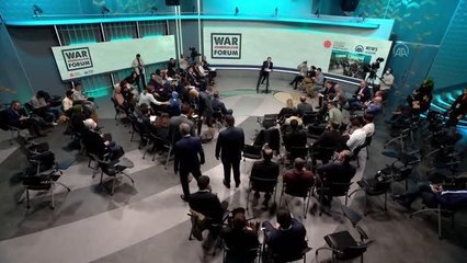 AA'nın "Savaş Muhabirliği ve Kriz Bölgelerinde Habercilik Forumu"nda teknoloji ve eğitimlerin önemi tartışıldı