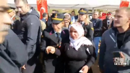 Pençe-Kilit şehidi uzman çavuş, son yolculuğuna uğurlandı