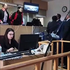 Mehkemedeki görüntüler olay oldu! Soylu ve CHP'liler birbirine girdi
