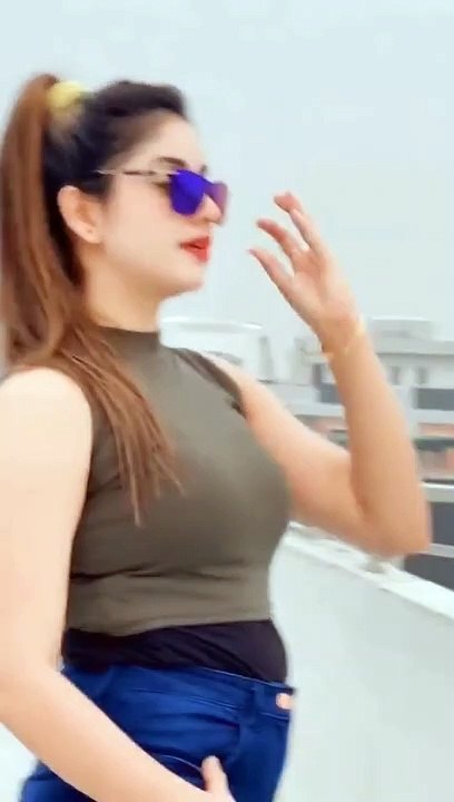 Kahtay hy umr bhr chahat kra gay