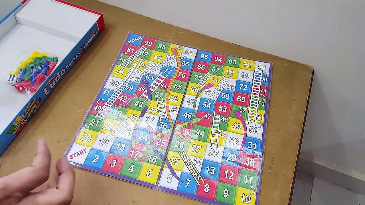 Unboxing and review of Ratnas Classic Strategy Game Ludo WITH Snakes and Ladders for Kids (Small)