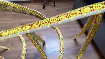 World's LARGEST Matchbox Domino!