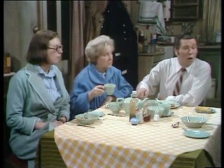 On The Buses - S03 - E02 - The Cistern