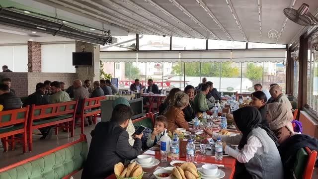 Sağlık-Sen Genel Başkanı Durmuş: Sağlık çalışanlarının, kamu çalışanlarının gelirlerinin artması çok önemli