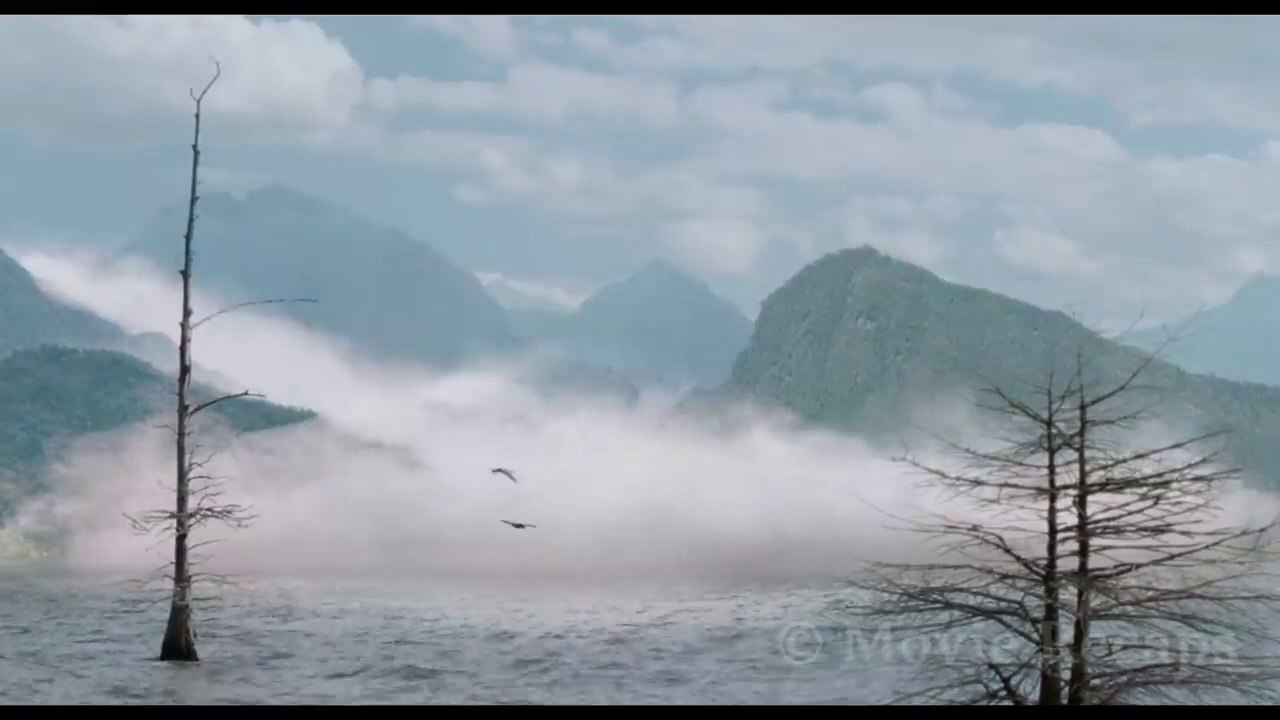 Thick Mist Unleashes Bloodthirsty Creatures And Puts Humanity Under Test