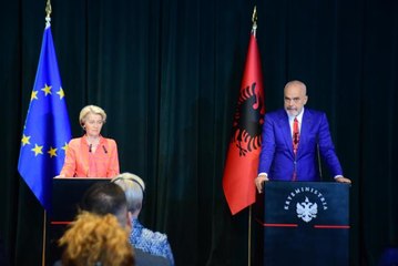 Arnavutluk Başbakanı Rama ve AB Komisyonu Başkanı von der Leyen görüştü