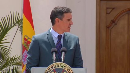 Sánchez y Feijóo se hacen un !Viva Honduras!