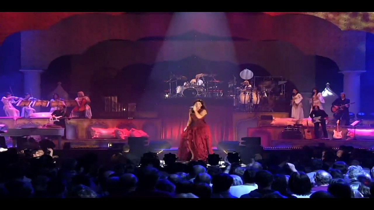 ANDREA BERG — Schwerelos-Hitmix / Schenk Mir Einen Stern / Du Kannst Noch Nicht Mal Richtig Lügen / Ich Werde Wieder Tanzen Geh'n / Zum Teufel Mit Der Einsamkeit | von Andrea Berg: Schwerelos Live – Tausend und eine Nacht-Tour