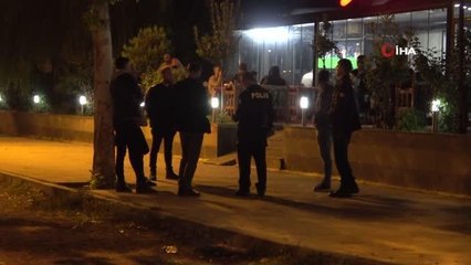 Yolda yürürken maganda kurşunuyla yaralandı