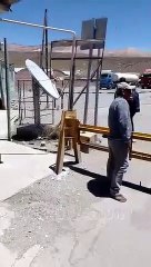 Transporte pesado cierra Tambo Quemado, frontera con Chile