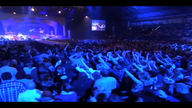 ANDREA BERG — Unplugged Zugabe – Über den Wolken / Ich war noch niemals in New York / Sierra Madre / Weißt du vie viel Sternlein stehen / Ein schöner Tag | von Andrea Berg: Schwerelos Live – Tausend und eine Nacht-Tour