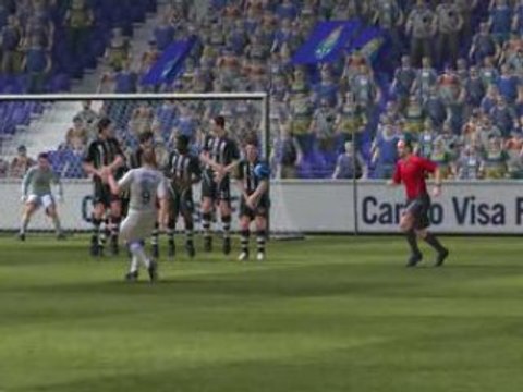 coup franc de lisandro lopez