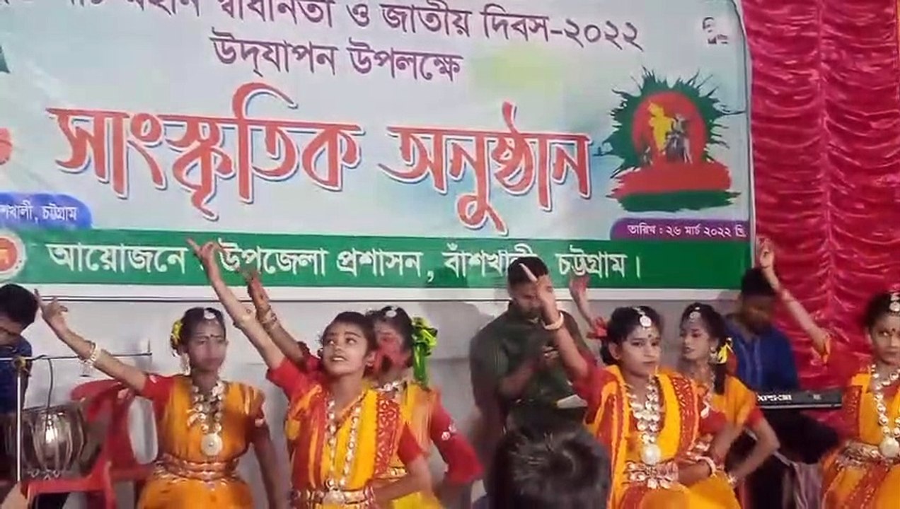 thanda mathe roder jhikimiki kore