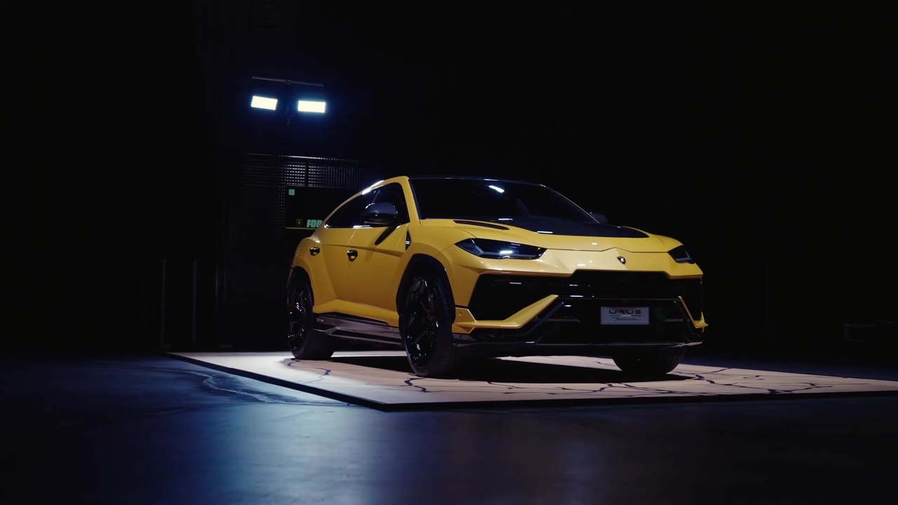 Der Lamborghini Urus Performante macht sich auf den Weg durch Europa