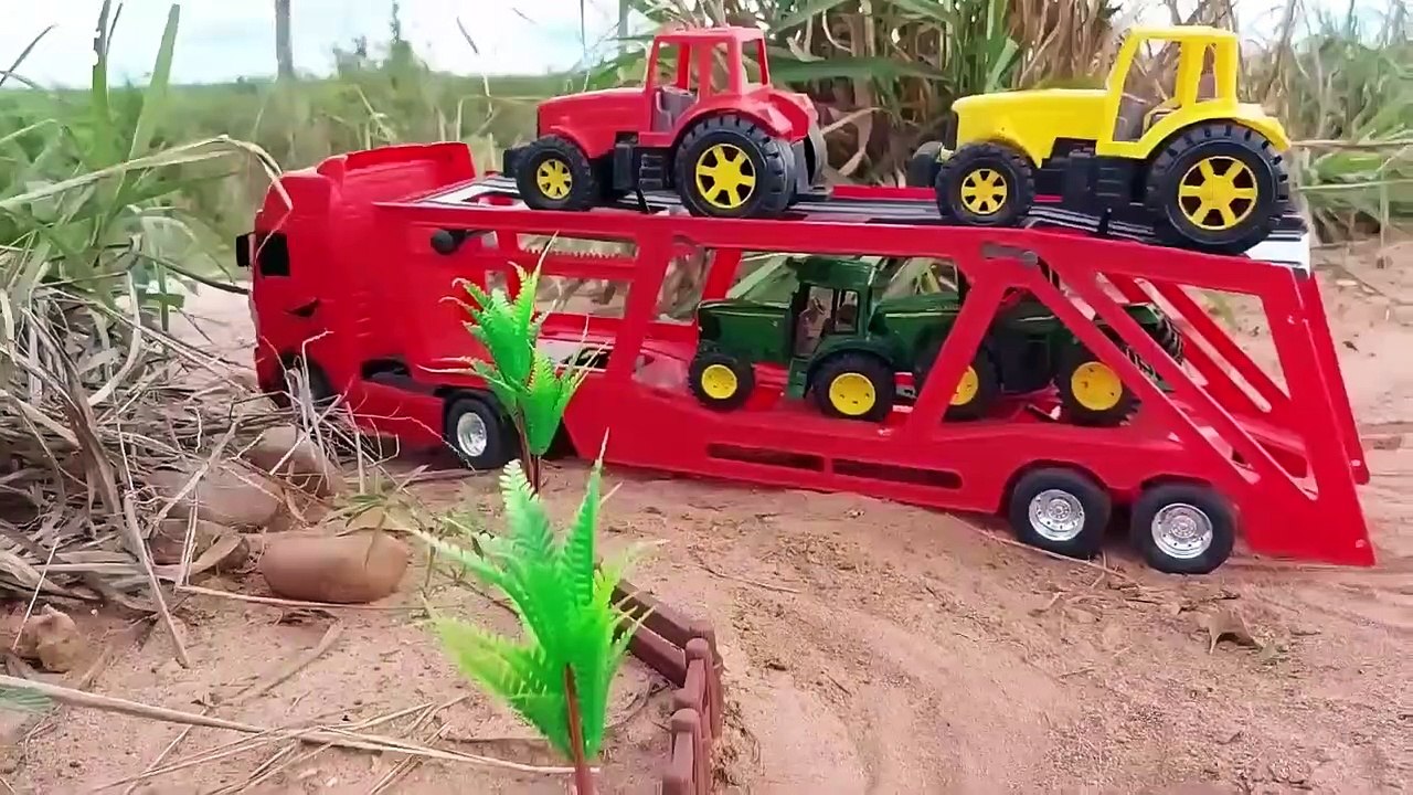 Tractor working on the farm, Truck transporting tractor for kids