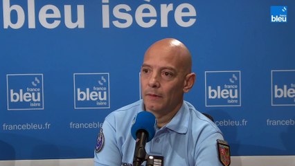 Download Video: Equipements hiver obligatoires en Isère au 1er novembre : les pneus 4 saison autorisés... pour l'instant