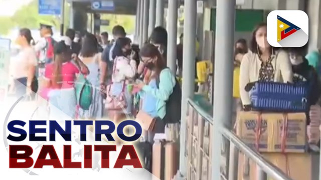 Ilang uuwi sa probinsiya para sa paggunita ng #Undas2022, maagang nagtungo sa NAIA ngayong araw