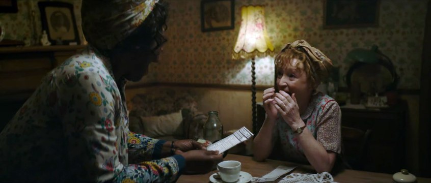 Une Robe Pour Mrs Harris Film Extrait - Une robe Christian Dior