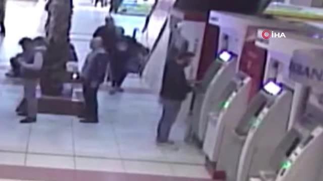 'Tosuncuk' lakaplı Mehmet Aydın'ın eniştesi yasa dışı bahis paralarını çekerken yakalandı