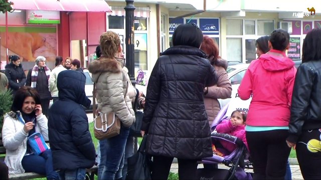 Жени протестираха срещу бежанците в Харманли