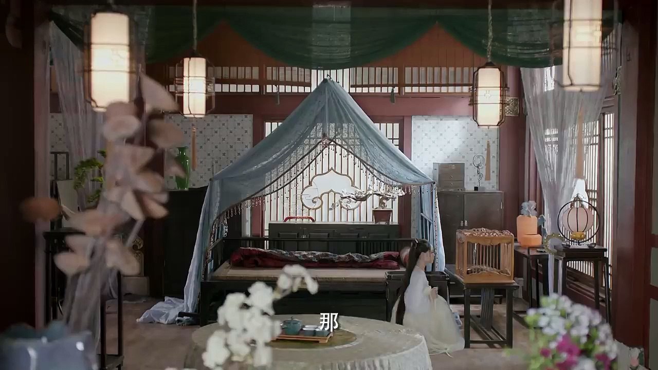 Cinderella accidentally saved Dragon King, he fell in love with her and occupied her bed
