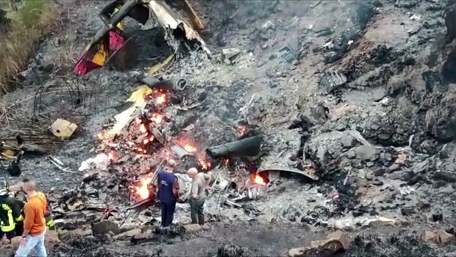 Canadair precipita sull'Etna: le ricerche nella notte dei due piloti dispersi
