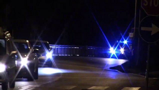 Asso, blitz nella caserma: liberati gli ostaggi. Arrestato il brigadiere che ha ucciso il comandante