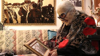 Cumhuriyet'in ilanına tanıklık eden Sabiha öğretmenin asırlık gururu