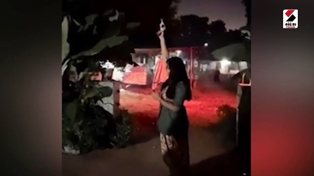 અમદાવાદ: યુવતીને પિતાની બંદૂક લઇ રિવોલ્વર રાની બનવુ ભારે પડ્યું